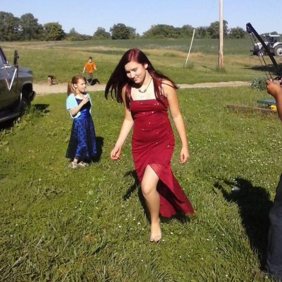 💋❤❤sale❤❤♦️Beautiful ♦️Red Dress high low - Picture 5 of 8